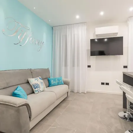 Tiffany - Sl House * Desenzano del Garda