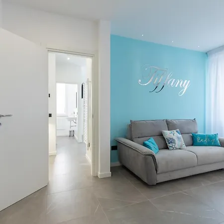Tiffany - Sl House * Desenzano del Garda